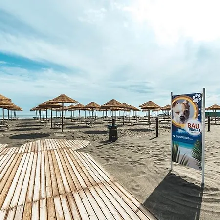 Casa Villaggio Emmanuele Lägenhetshotell Ippocampo