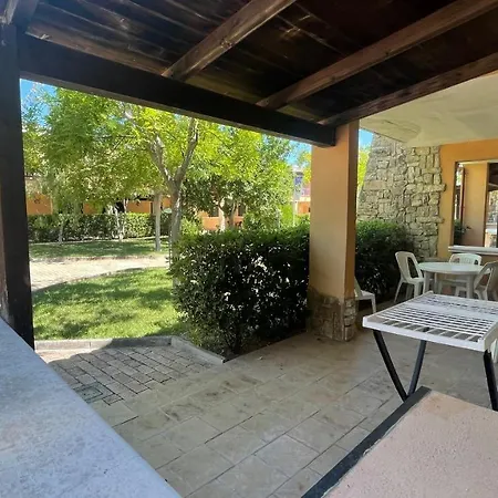 Lägenhetshotell Casa Villaggio Emmanuele Ippocampo